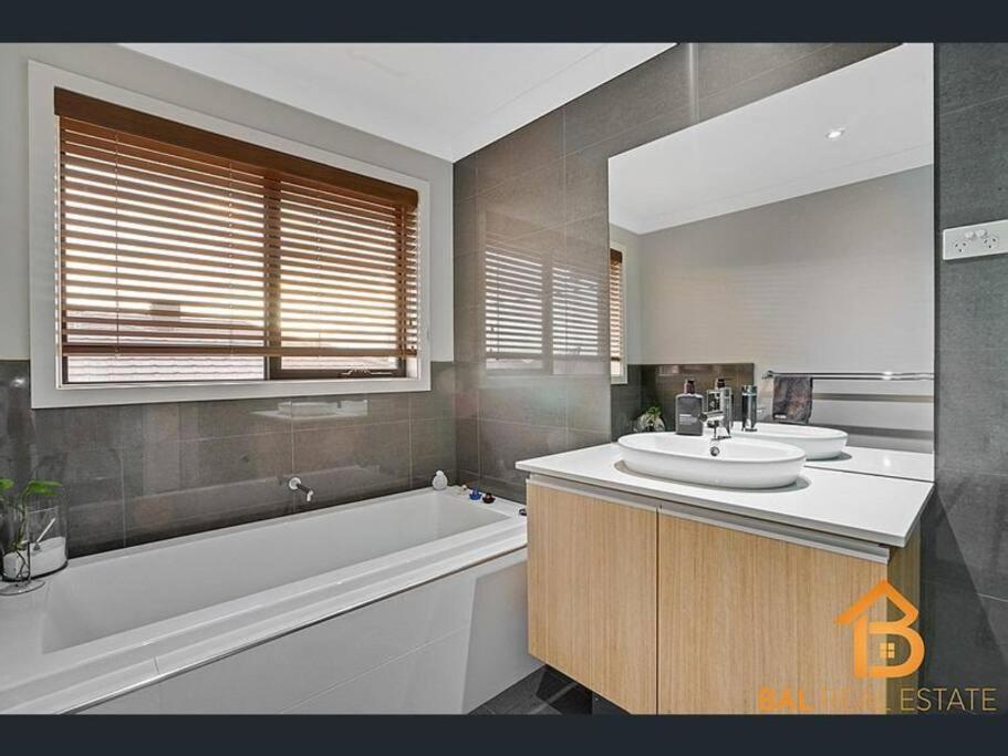 Melbourne Family Holiday home *